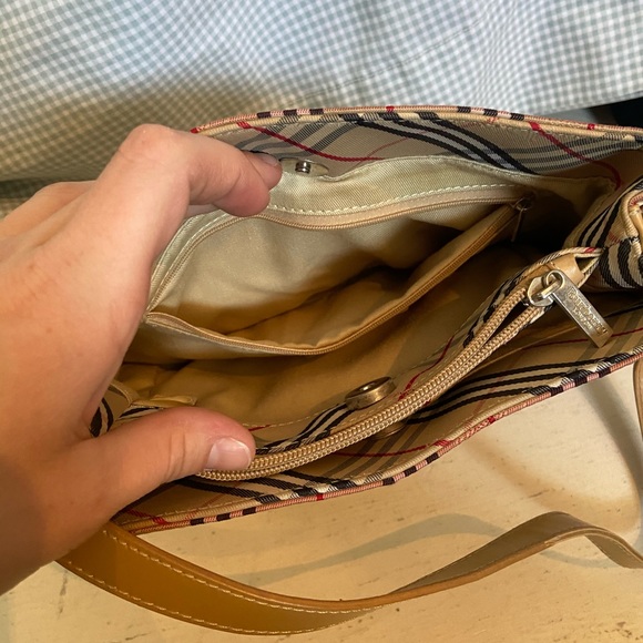Vintage Burberry shoulder bag - Picture 4 of 11